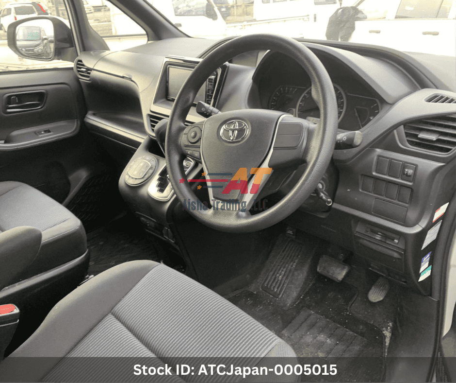 2016 Toyota Voxy